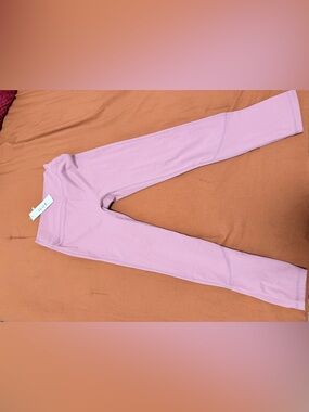 Pink ilus accentuate leggings